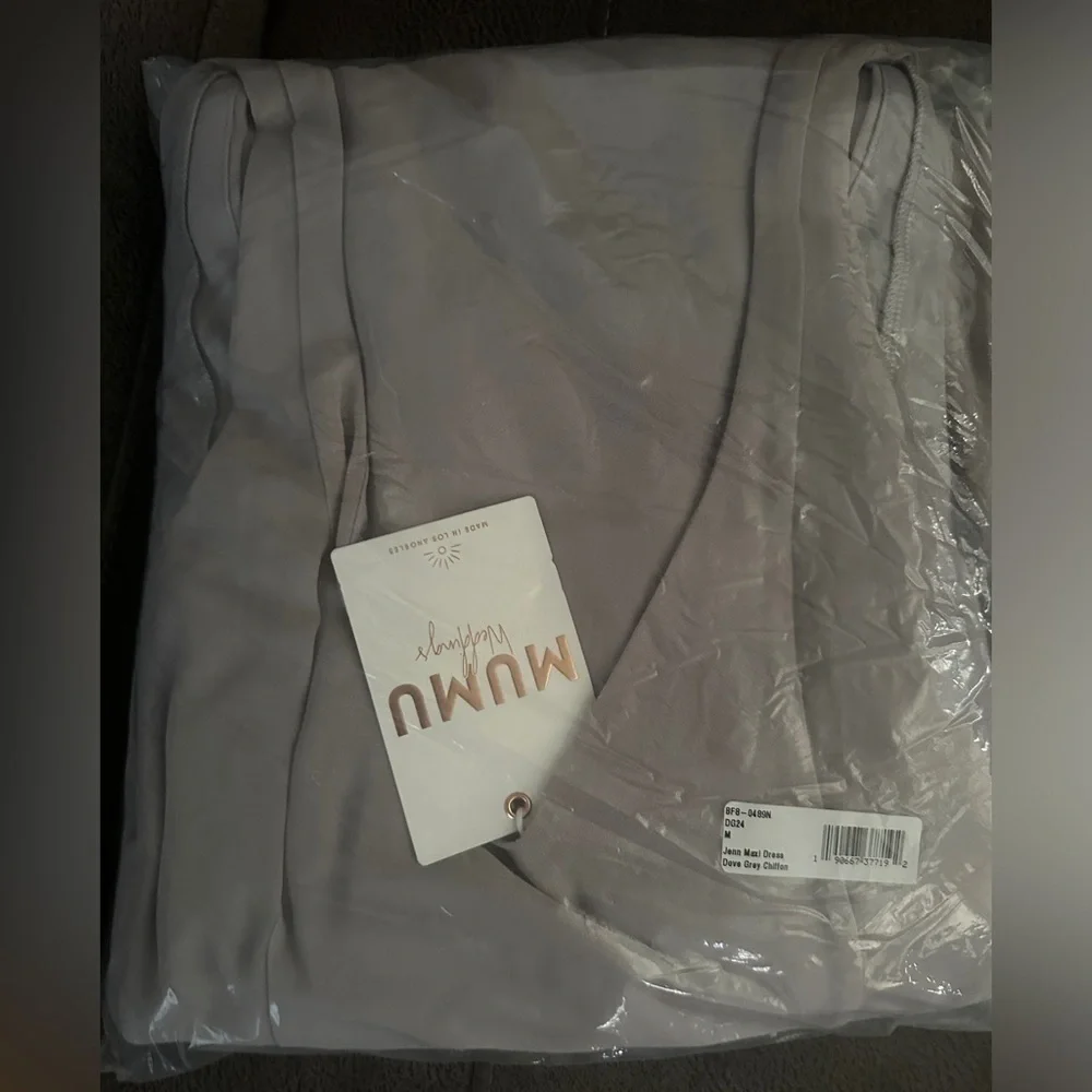 NWT1 MUMU Weddings Jenn Maxi Dress in Dove Grey Chiffon Size M - Picture 3 of 4